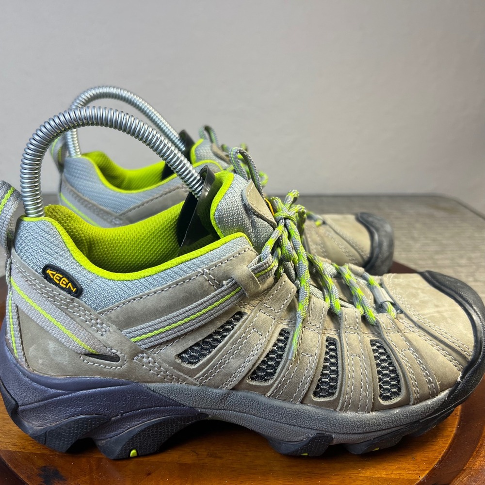 Keen Voyageur Womens Hiking Shoes Trail Leather Meshโ 9 Walking Sneakers Boots
